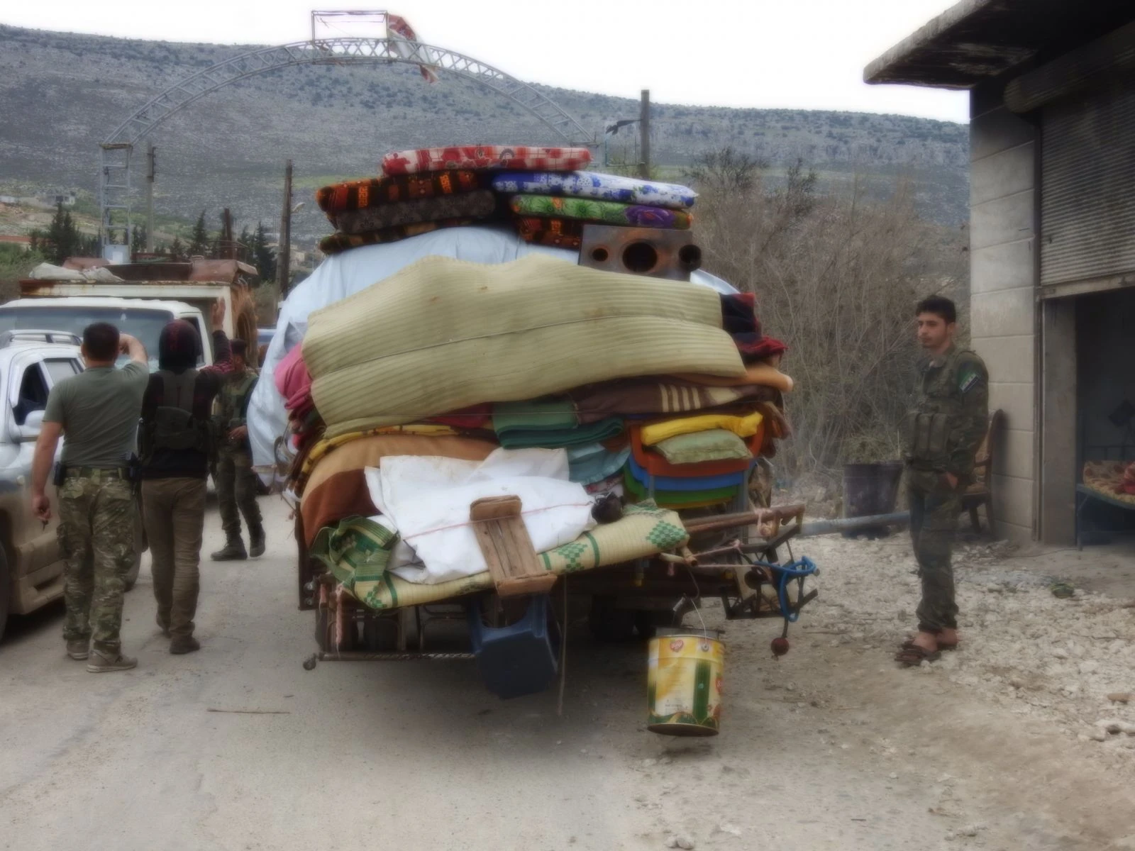 İdlibliler ateşkesin ardından dönüşe geçti