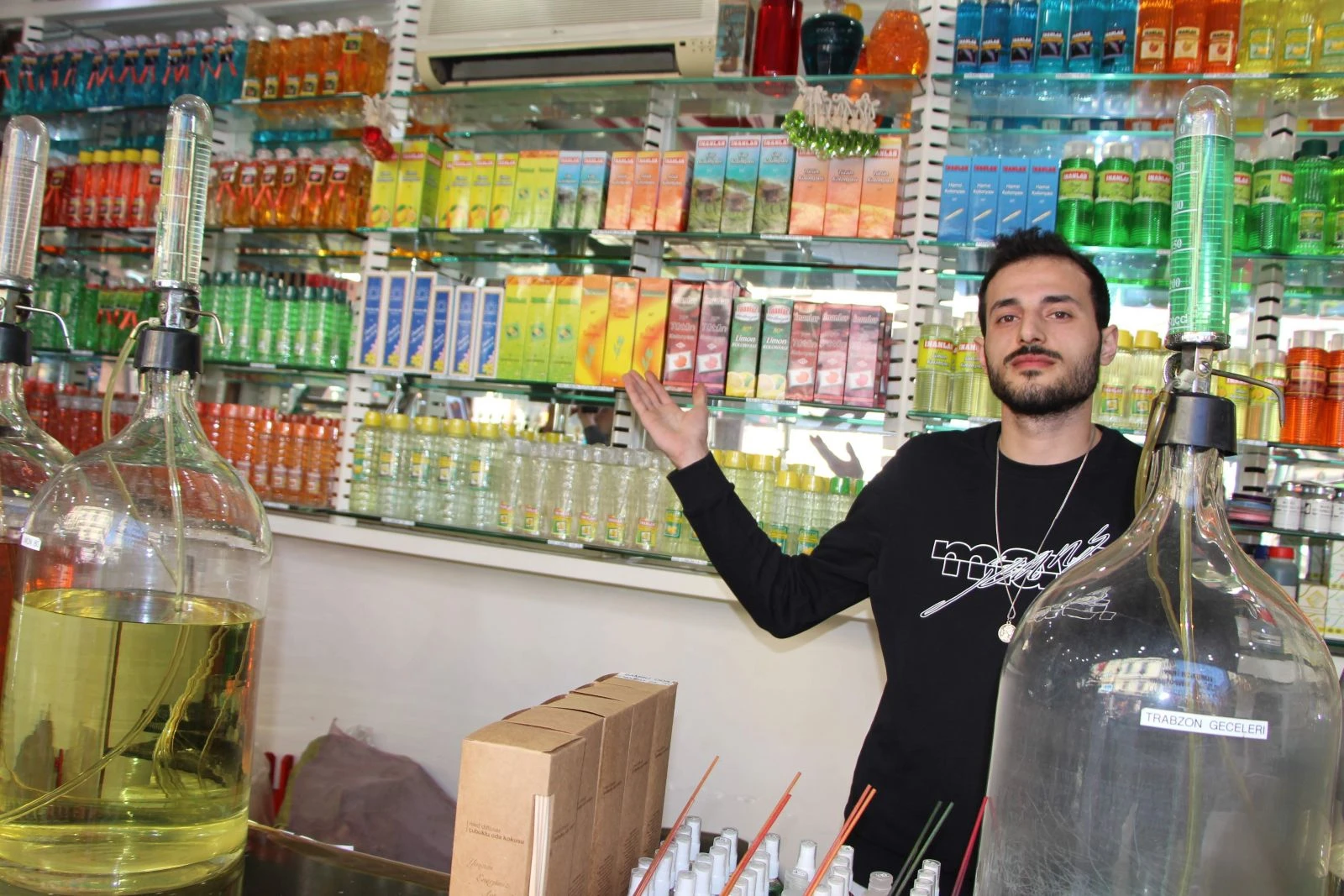 Koronavirüs'ün ilacı hamsi kolonyası