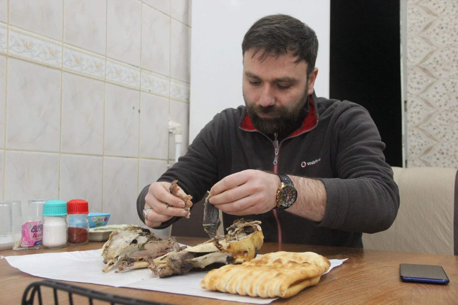 Sivaslıların koronavirüs önlemi: Kelle