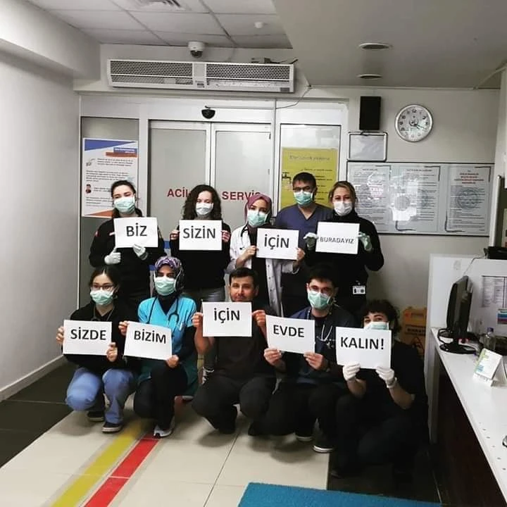 Sağlık çalışanları evde kal çağrısı yapıyor