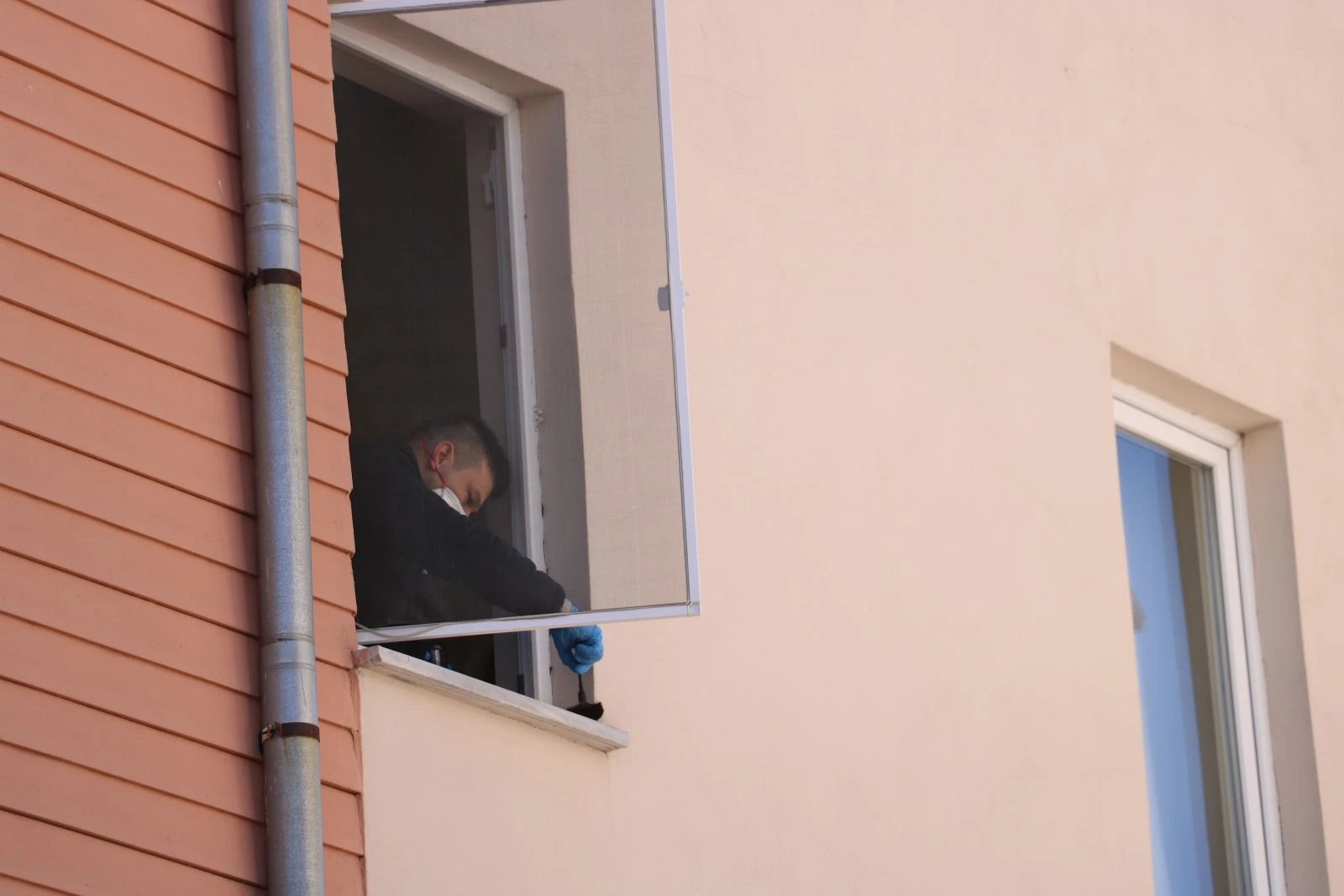 2 yaşındaki çocuk oyuncağının peşinden ölüme gitti