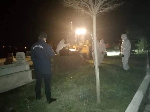 Brüksel'de korona virüsten ölen gurbetçi toprağa verildi