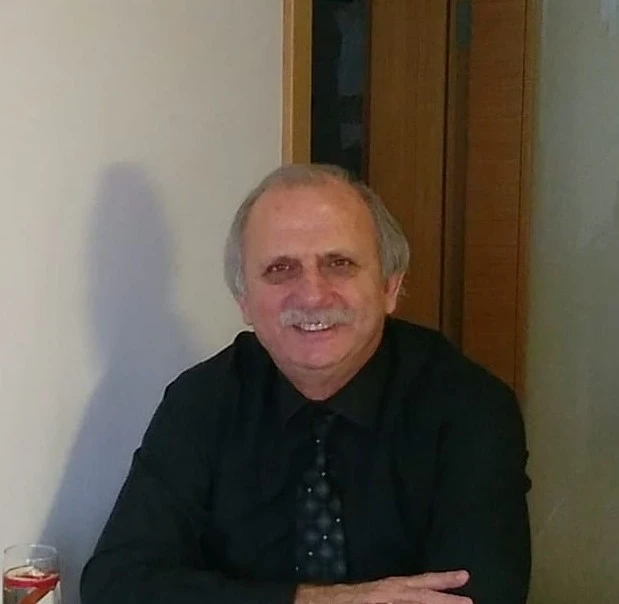 Koronavirüsten hayatını kaybeden işadamı toprağa verildi