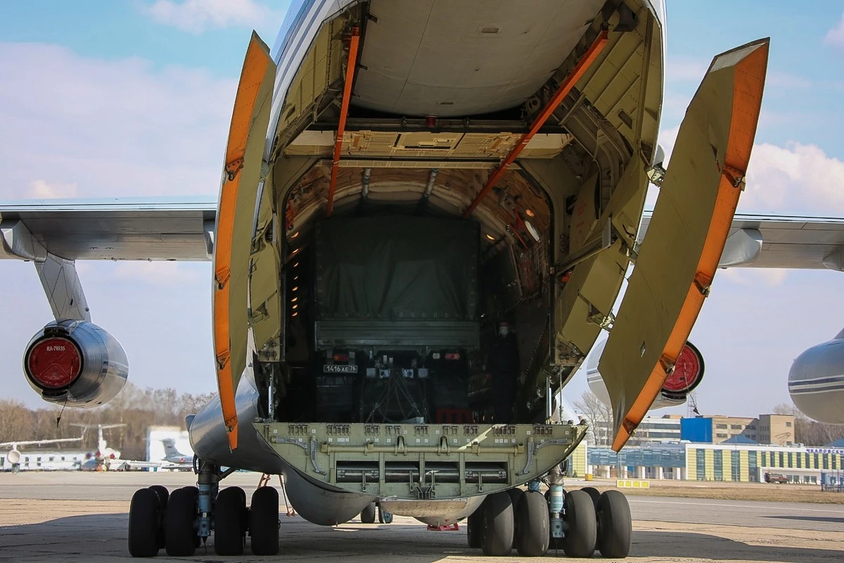 Rusya'dan, Sırbistan'a korona virüs ile mücadele ekibi ve insani yardım