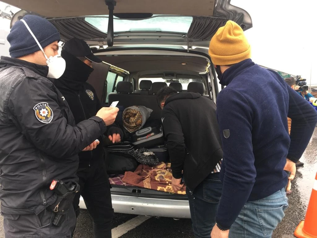 Korona virüs denetimlerinde pes dedirten görüntü