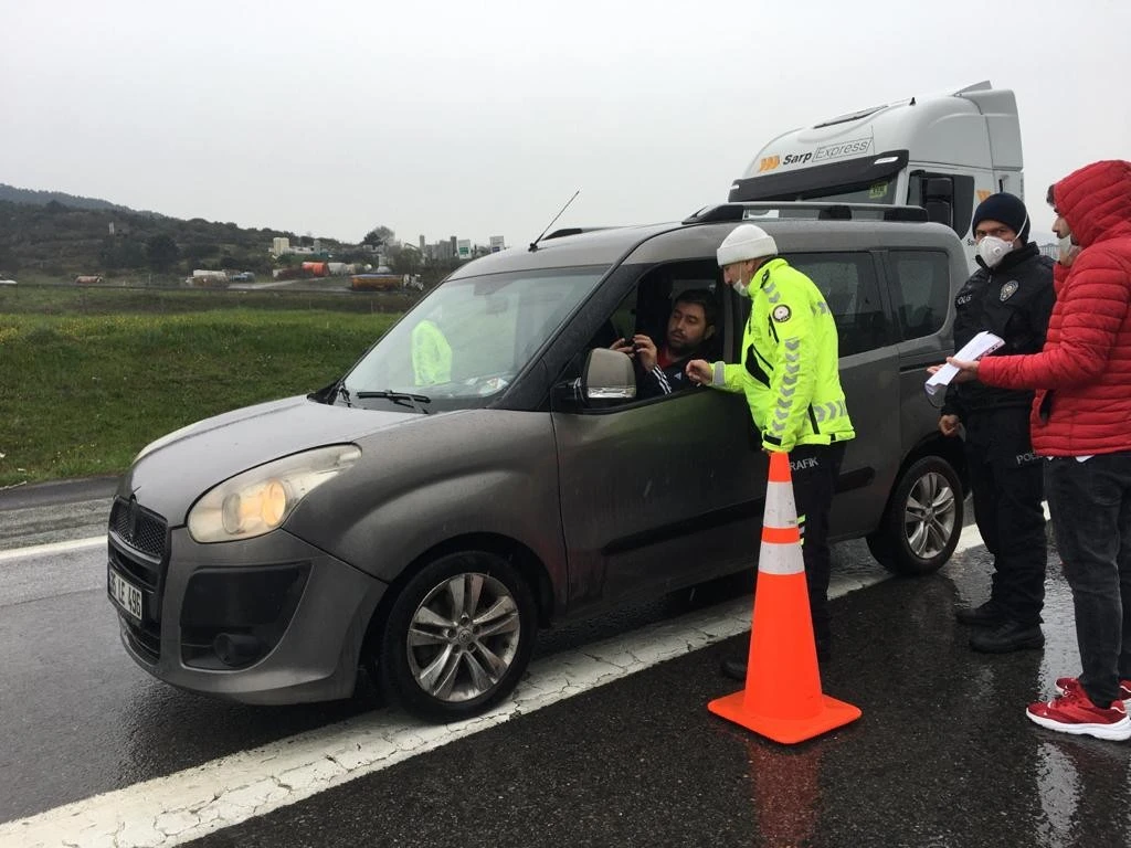 Korona virüs denetimlerinde pes dedirten görüntü