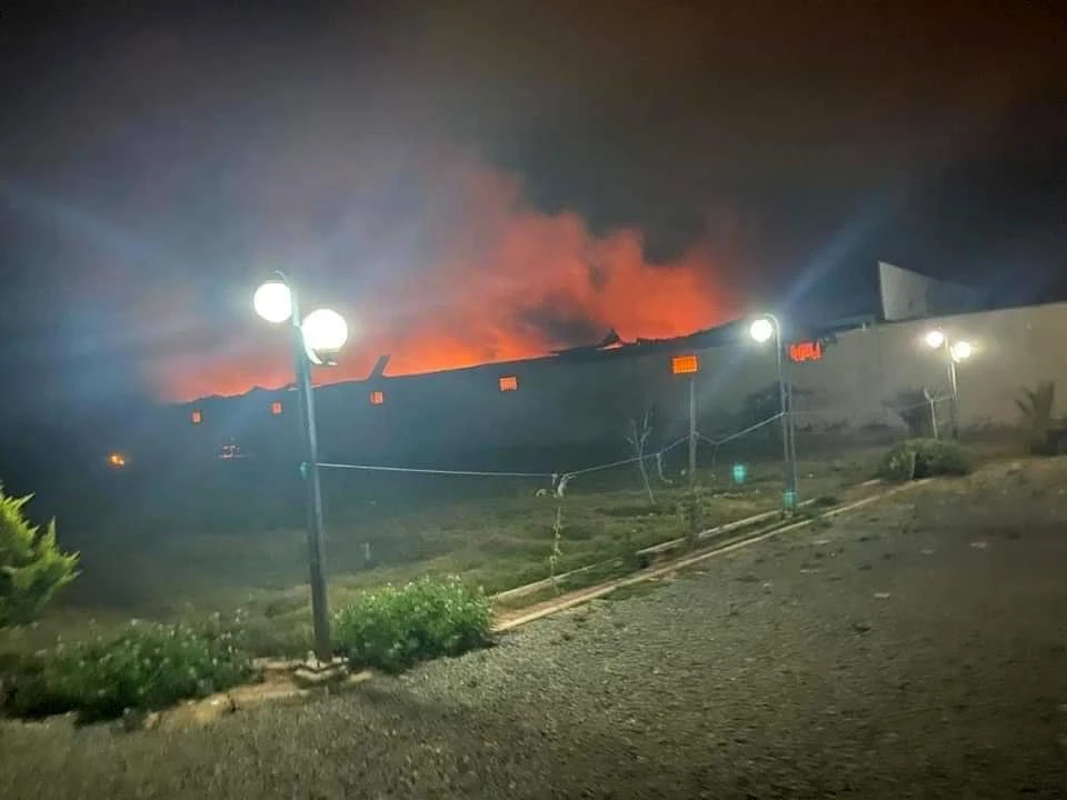 Hafter milisleri ilaç deposunu vurdu