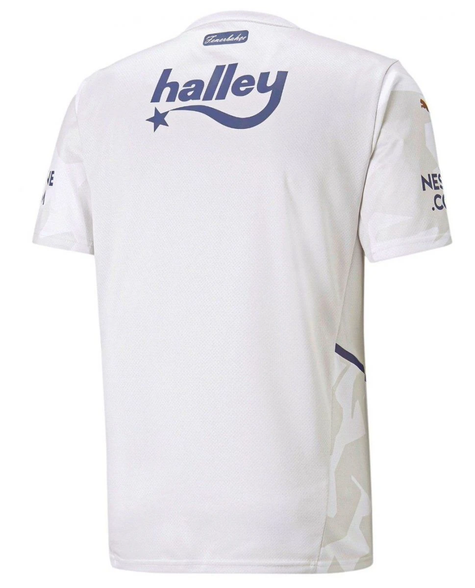 Fenerbahçe’nin yeni formaları tanıtıldı