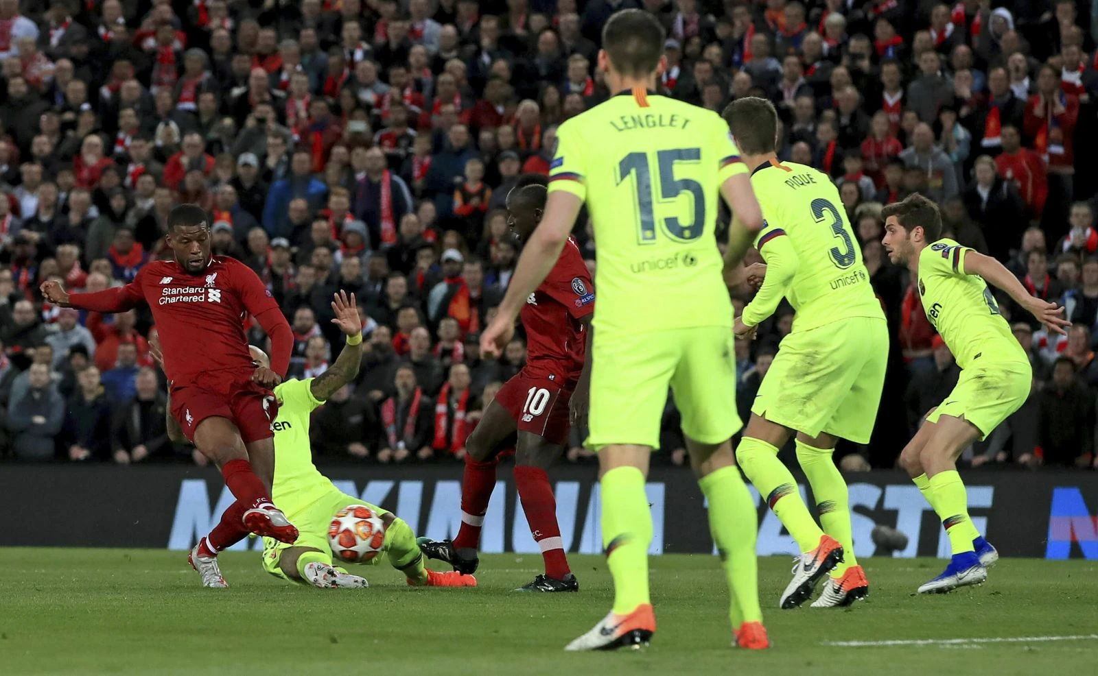 Liverpool, Barcelona karşısında tarih yazdı!