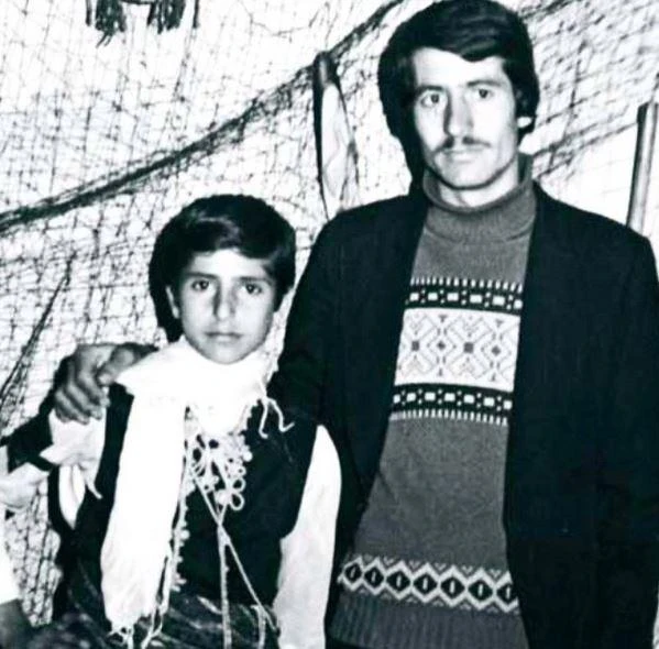 Kırmızıgül'den hayranlarını sevindiren paylaşım