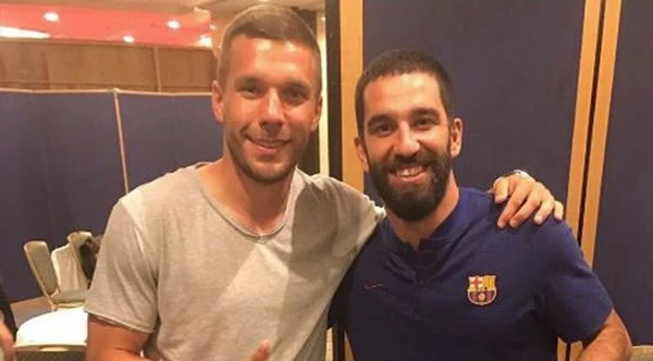 Arda Japonya'da Podolski ile buluştu