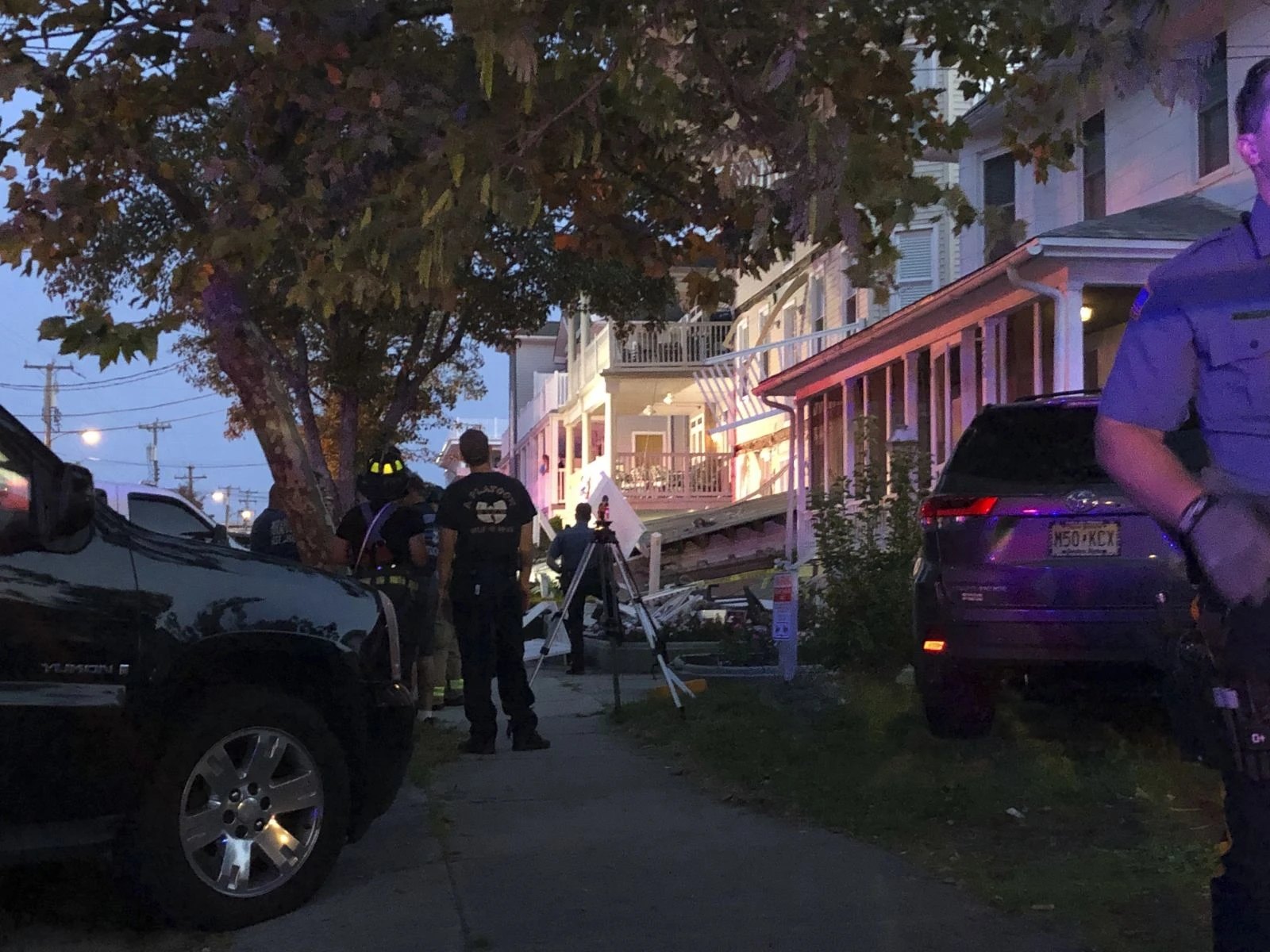 Wildwood'da üç katlı bina çöktü: 20 yaralı