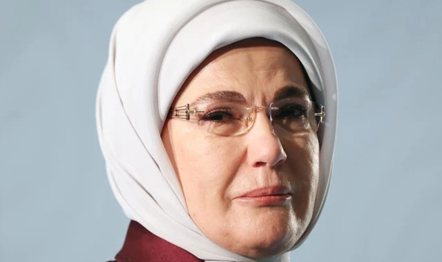Emine Erdoğan Filistinli çocuklara ağladı: Hepimizin kalbini paramparça ediyor