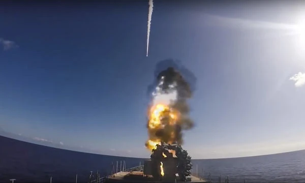 Rus füzeleri vurdu, fotoğrafları paylaştı