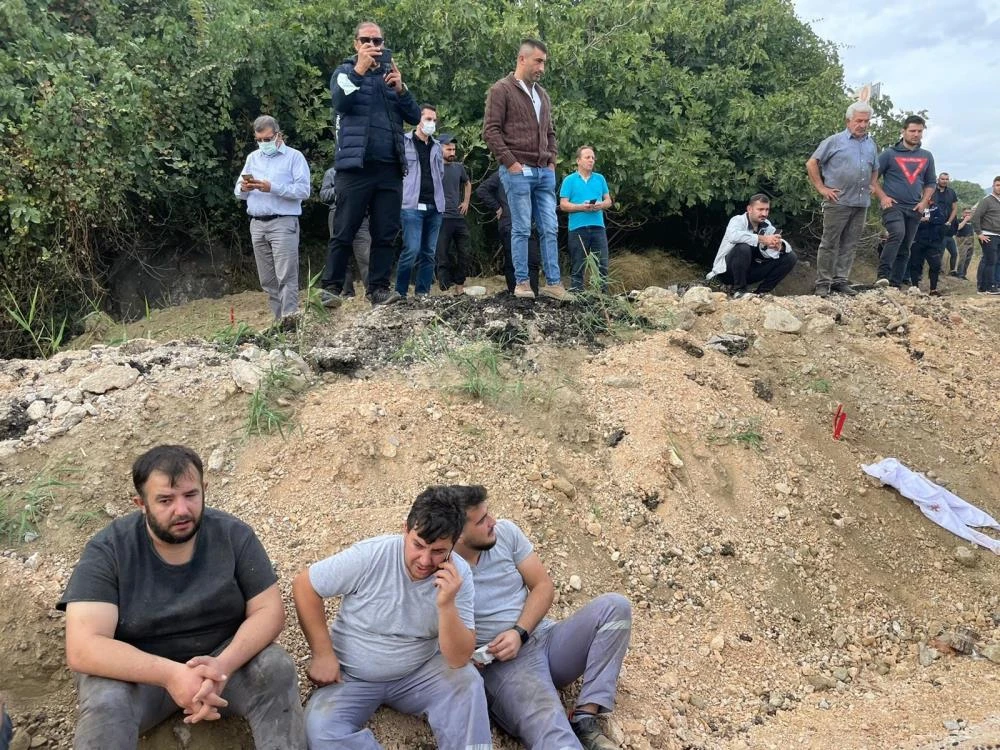 Plastik fabrikasında patlama: Yaralılar var