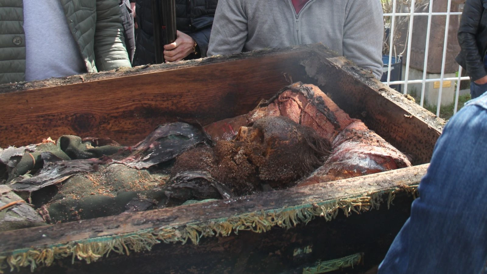 Son dakika: Bakanlık açıkladı! Pırlanta kılıç...