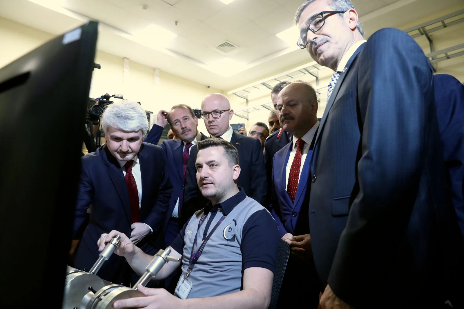 'Yerli Kara Şahin' helikopterinin motoru teslim edildi