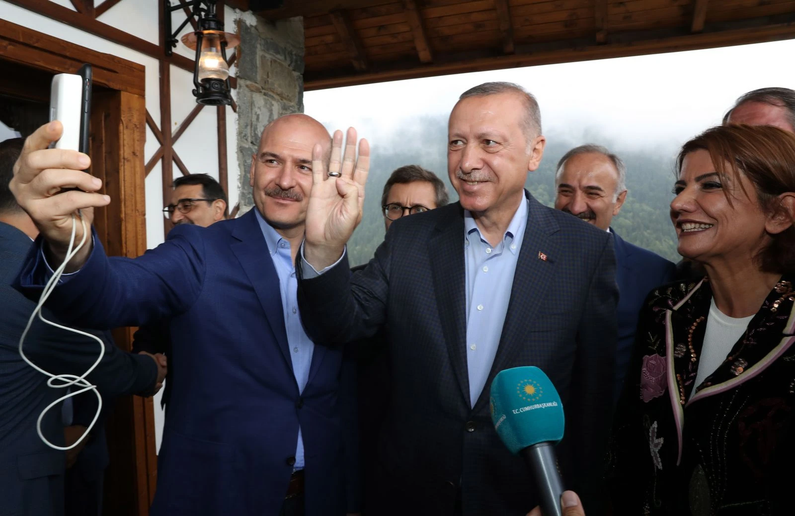 Cumhurbaşkanı Erdoğan, Hacire Anne ile görüştü