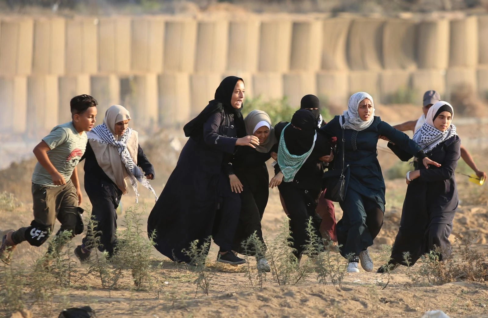 İsrail askerleri Gazze sınırında gerçek mermi kullandı