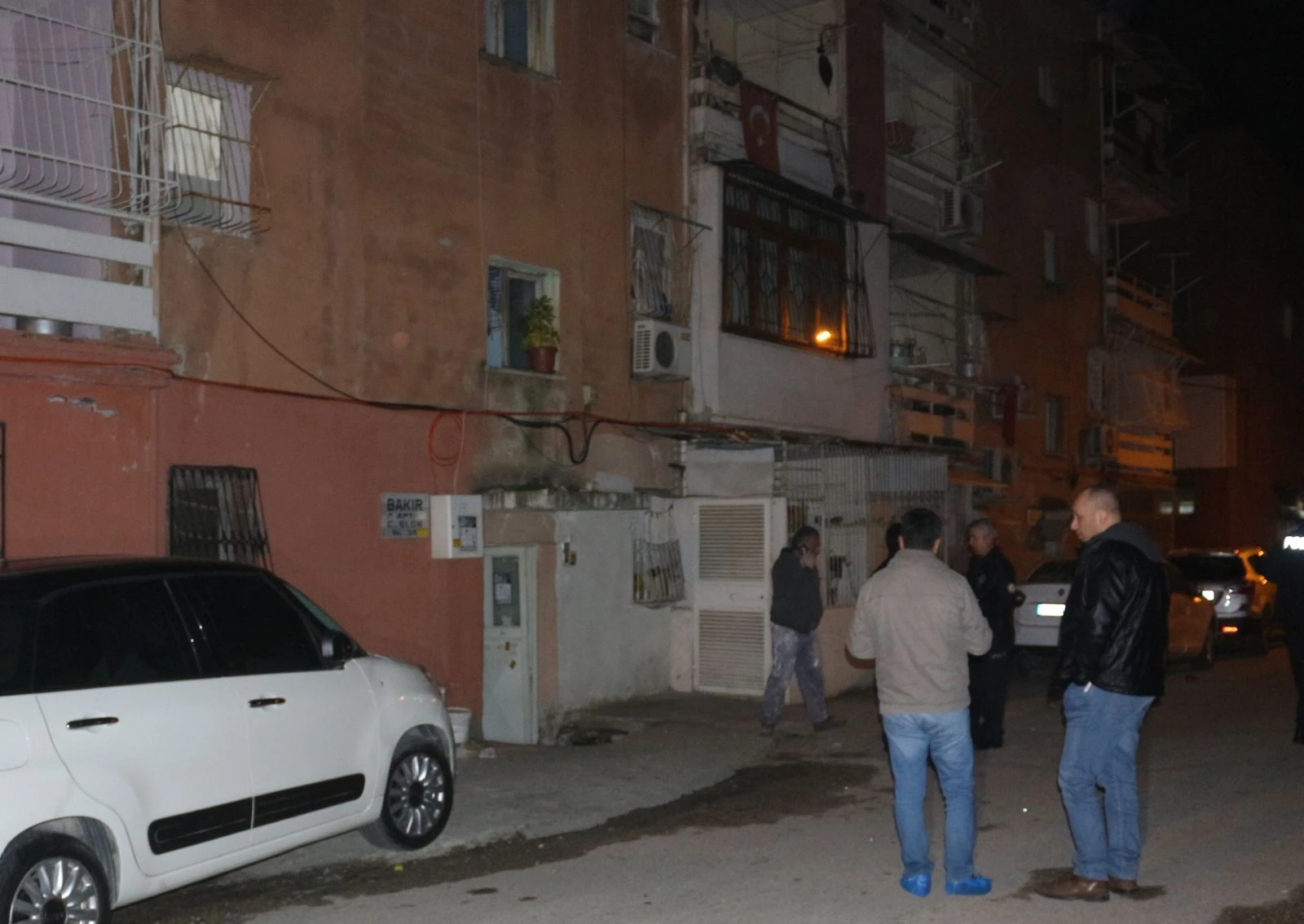 Adana'da evde yaktığı mangaldan zehirlenen kişi öldü