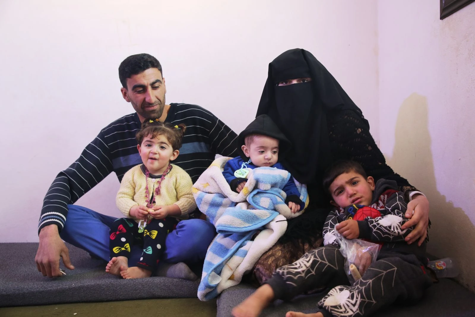 İdlibli baba doğan bebeğine 'Bayrakdar' ismini verdi