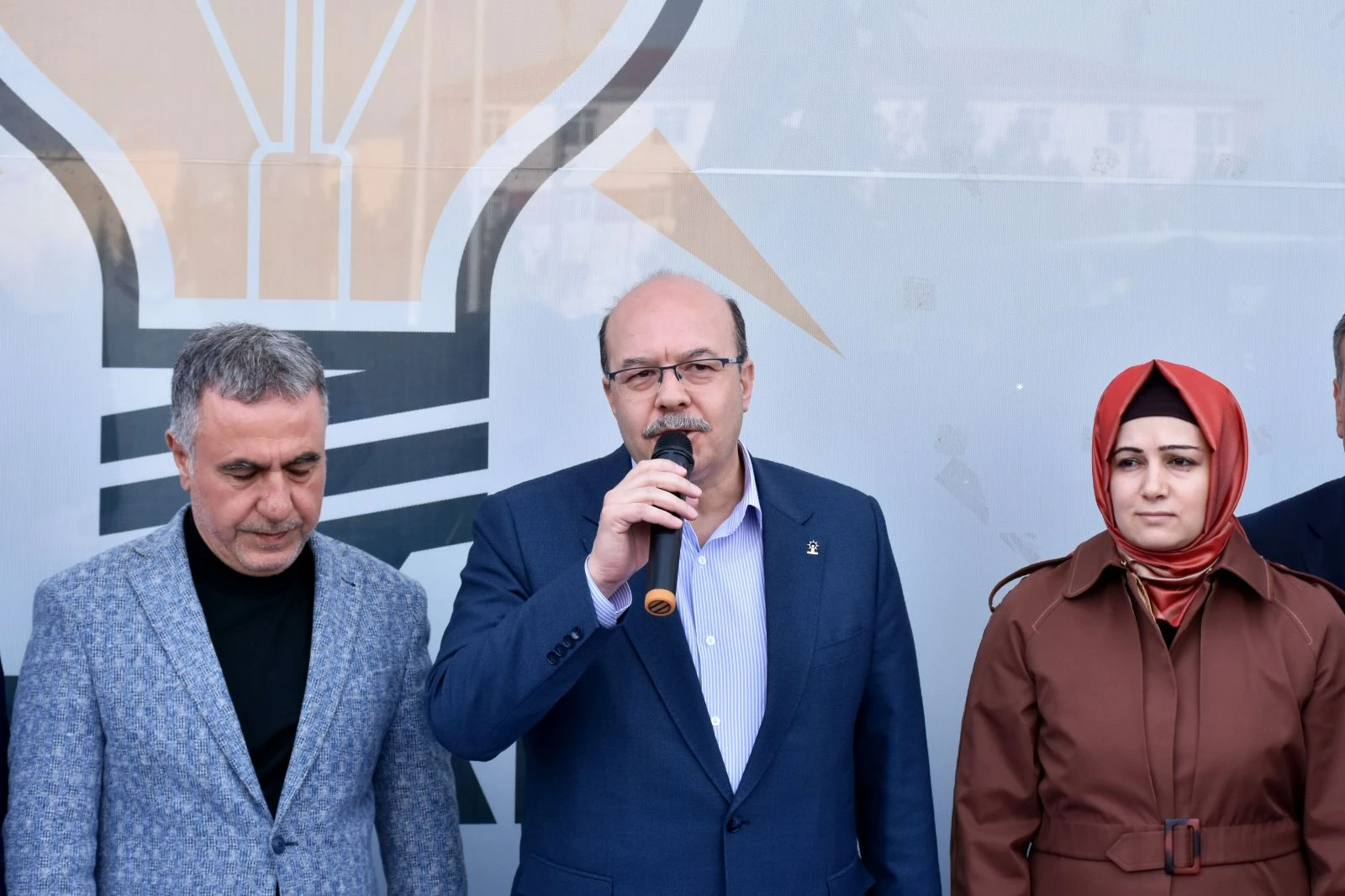 Diyarbakır'da AK Parti'ye dev katılım
