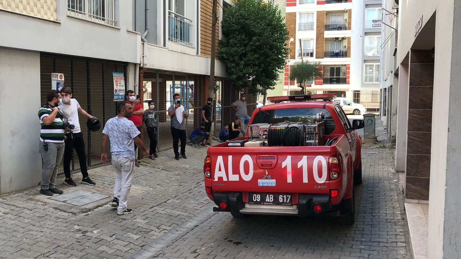 Hırsız havalandırma boşluğuna sıkıştı