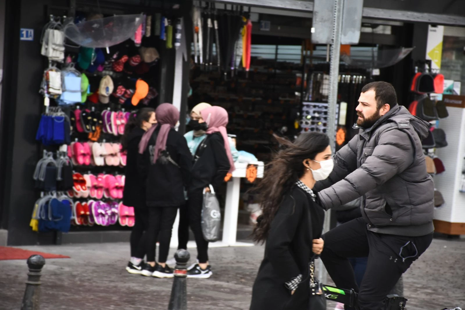 Konya'da kurallara uymayan vatandaşlar tepki çekiyor