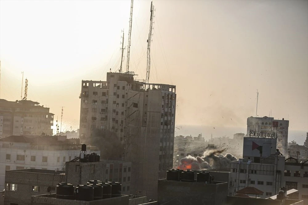 İsrail'in saldırıları sonucu şehit sayısı 126'ya yükseldi