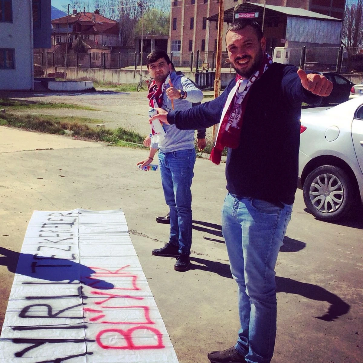 Askere gidecek kaptana taraftarlardan jest