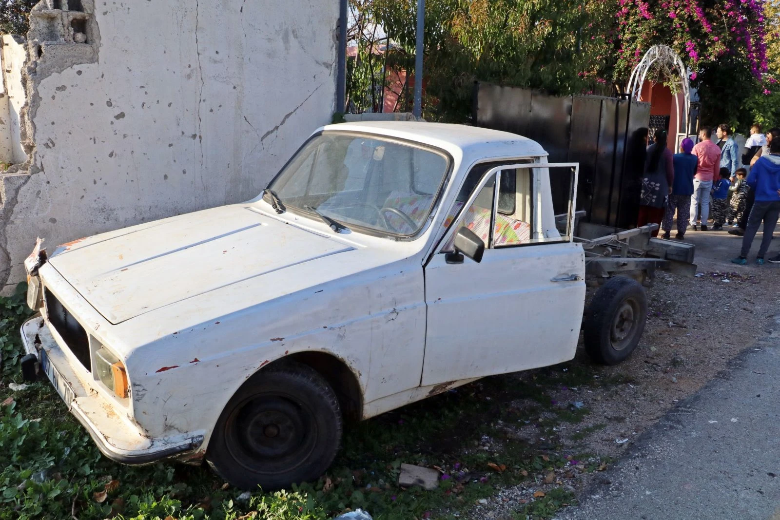 Otomobil hırsızı yakalanınca ağladı