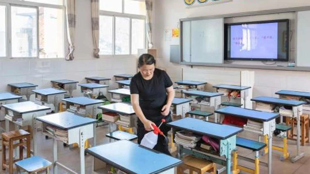 Yüz yüze eğitimde Kovid-19 önlemi: Öğretmenler ve öğrenci velileri aşılanacak