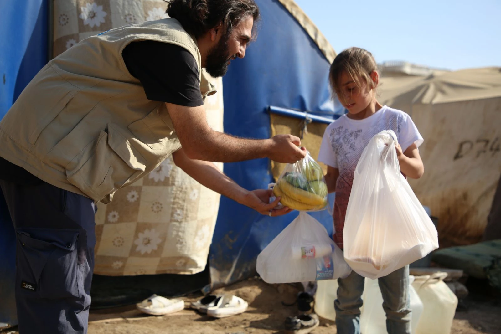 Yetim Vakfı’ndan 21 Bin Yetime Bayramlık