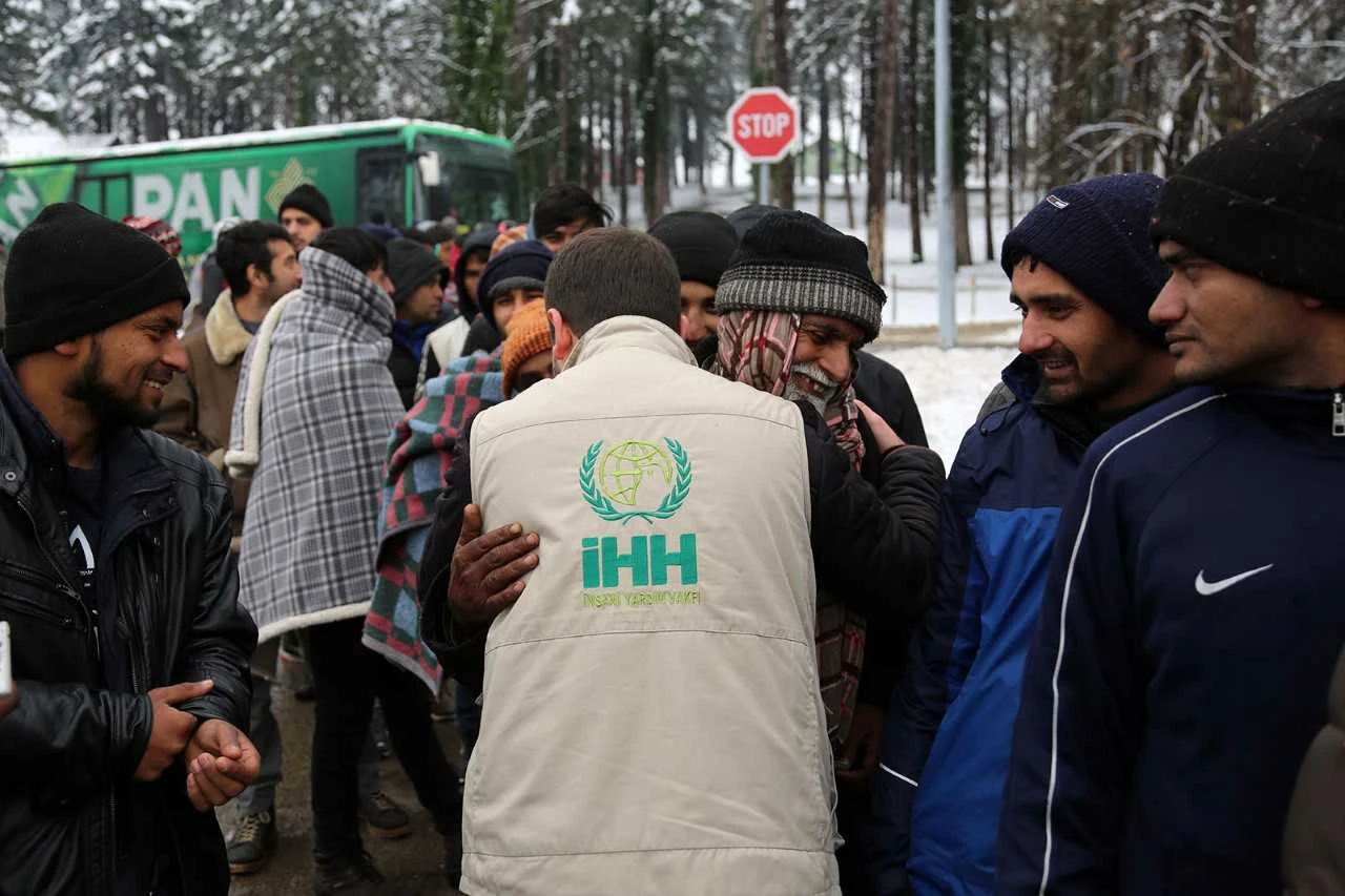 İHH’dan 30 bin kişiye kış yardımı