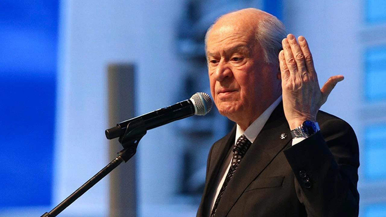 Bahçeli'den yurt eylemlerine tepki: Bunlar öğrenci değil şehir eşkıyası