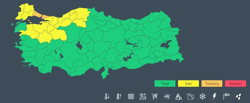 İstanbul sağanak yağışa teslim oldu