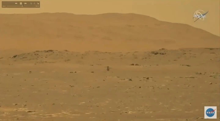 NASA duyurdu: Mars'ta tarihi uçuş