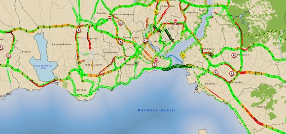 İstanbul'da okul trafiği yoğunluğu
