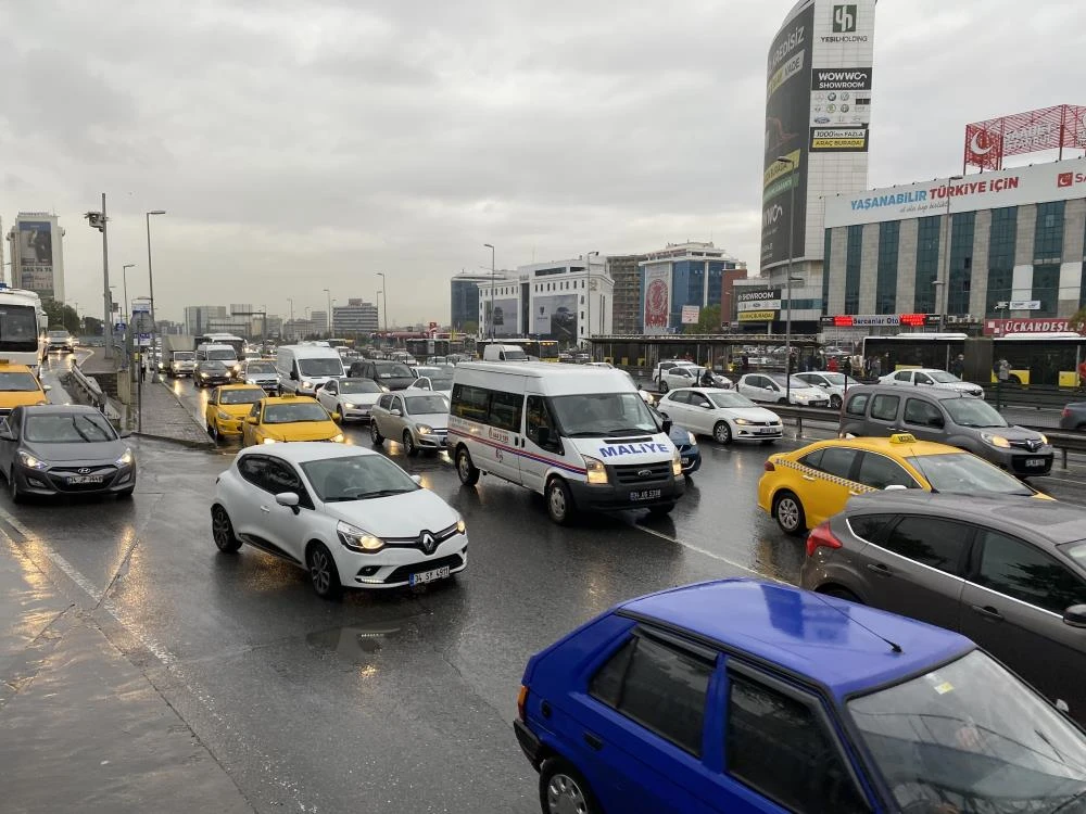 İstanbul’da trafik yoğunluğu yüzde 67