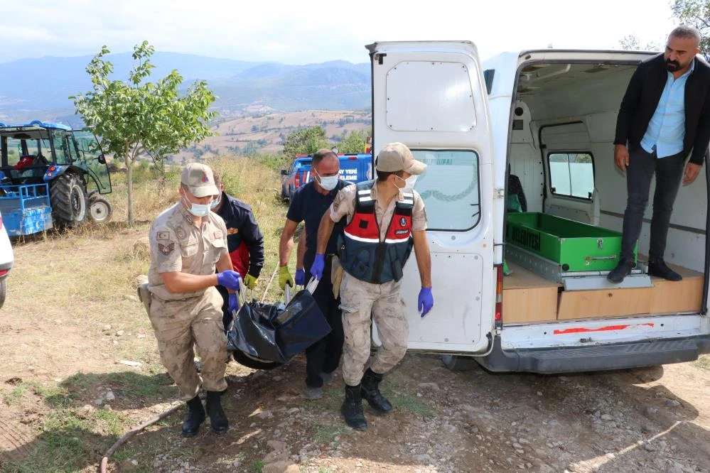 Feci kaza: Traktörün altında can verdi