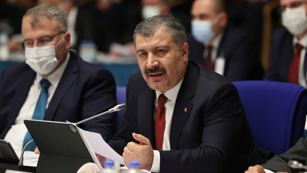 Sağlık Bakanı Koca'dan peş peşe müjde: Turkovac, SMA, atama...