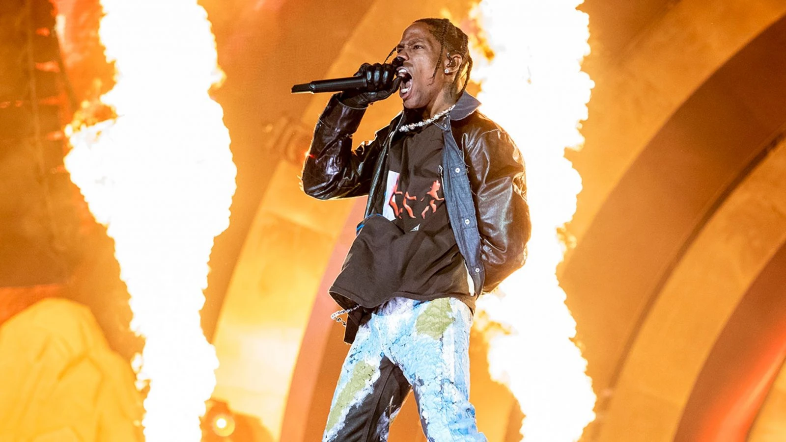 Ünlü rapçi Travis Scott'a şok! 10 milyon liralık tazminat talebiyle dava açıldı