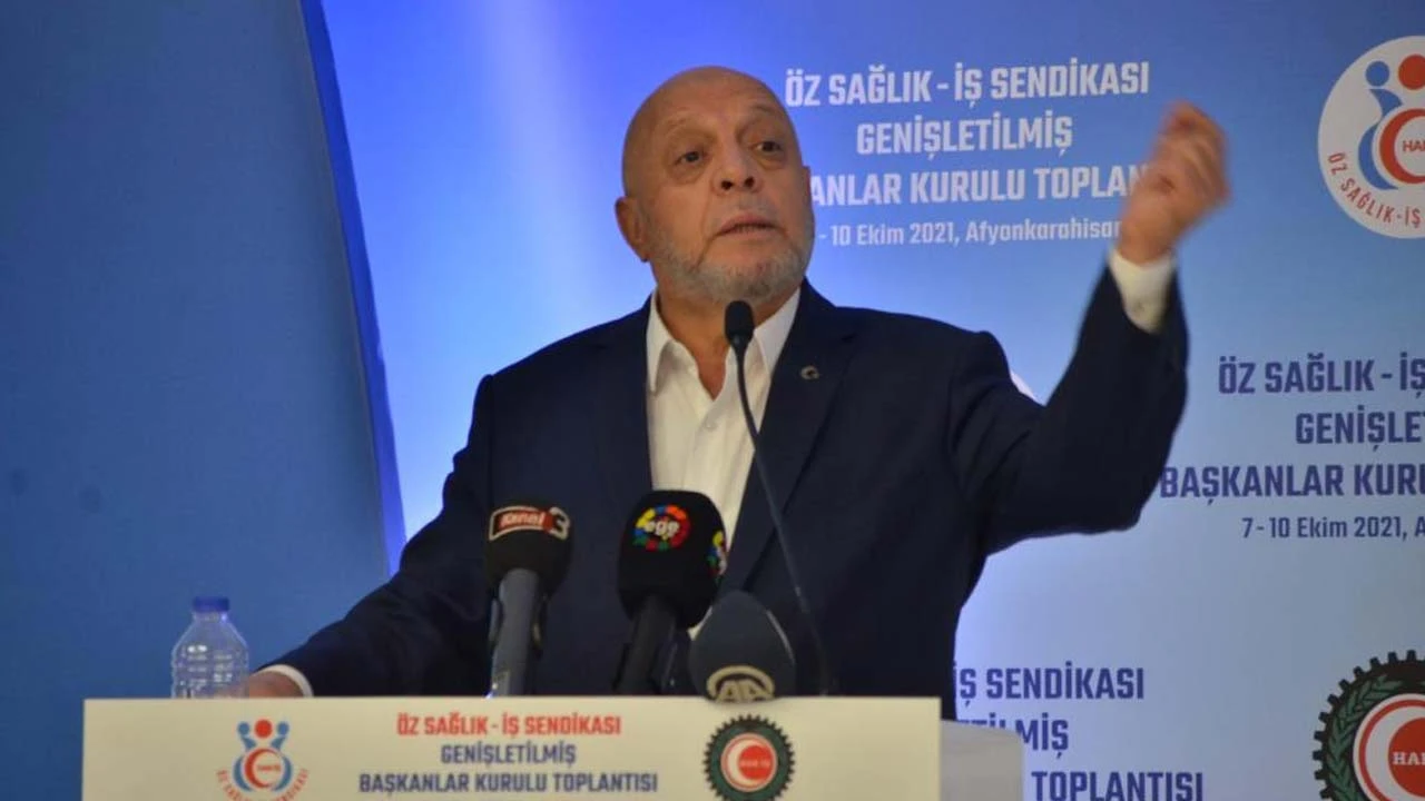 Bakan Koca'dan sağlık çalışanlarını heyecanlandıran ek ödeme mesajı