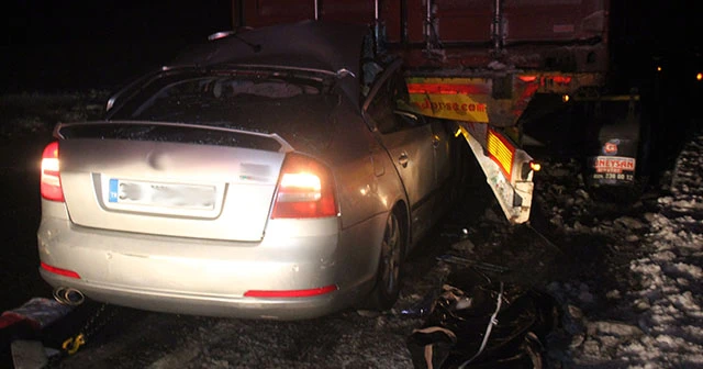 Konya-Adana yolunda  feci kaza: 2'si çocuk 4 ölü