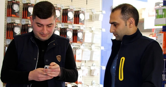 24 yaşındaki gencin telefon hastalığı! Bugüne kadar tam 600 telefon değiştirdi