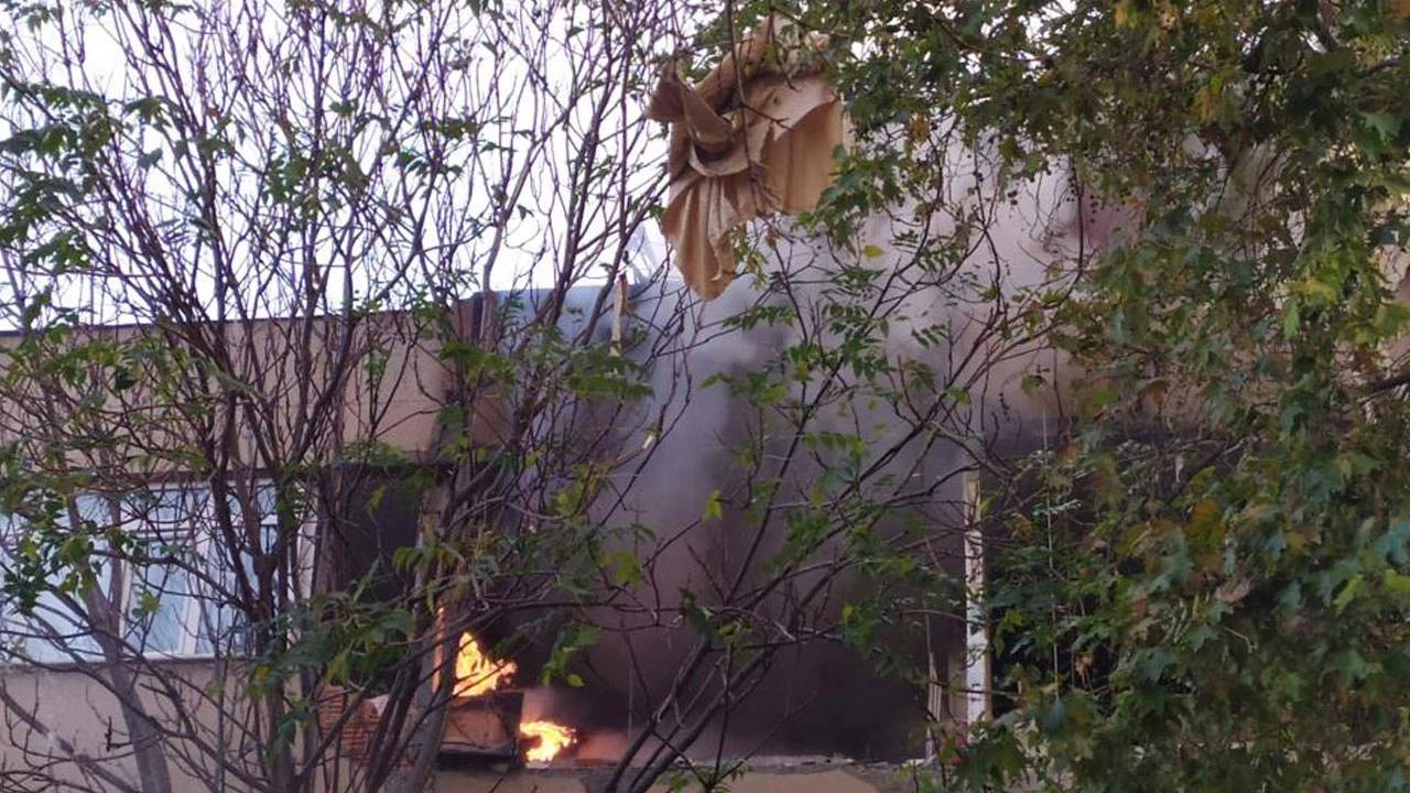 Bağcılar'da bir dairede patlama