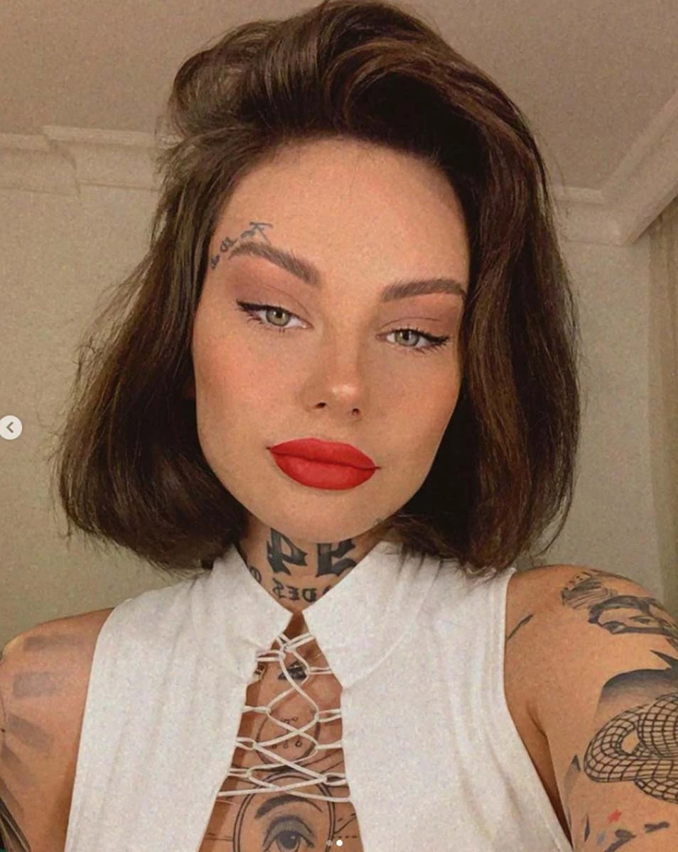 Sosyal medya fenomenleri Simge Barankoğlu ve Yeşim Aydın tahliye edildi