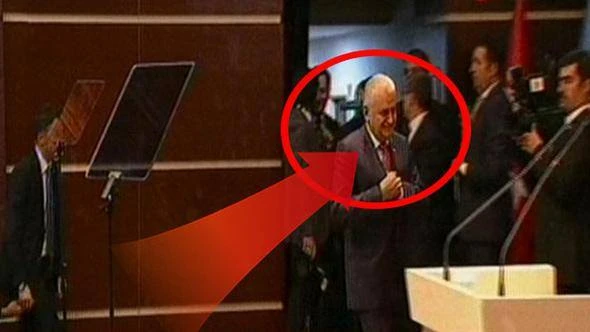 Başbakan Yıldırım gözyaşlarını tutamadı