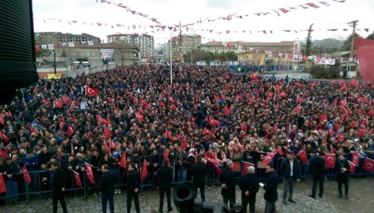 Devlet Bahçeli, ilk 'evet' mitingini yaptı