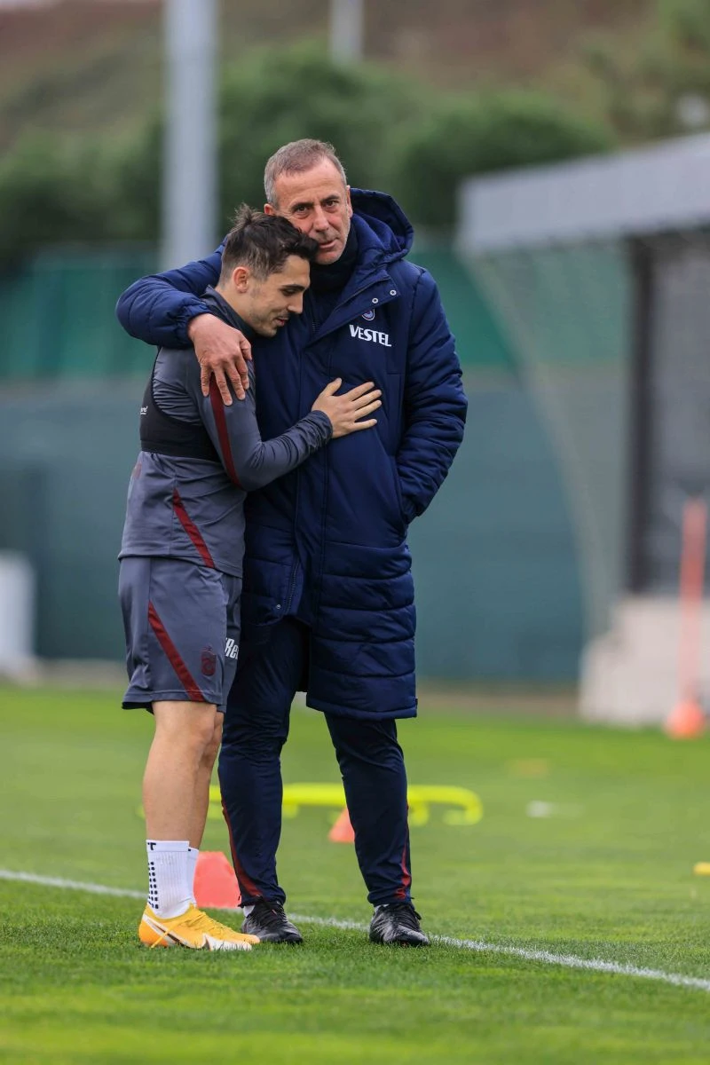 İspanyol basınından Abdülkadir Ömür'e övgü